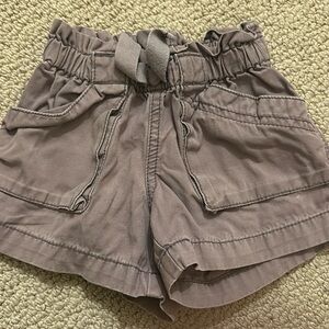 Tea collection baby girl shorts size 2